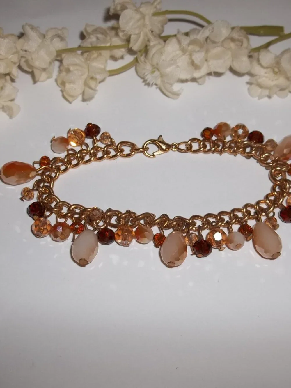 Bracelet Beaded Gold Tone with Peach Orange Cream Aurora Borealis Beads D574